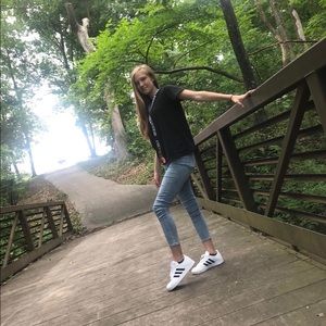 Meet your Posher, Devan